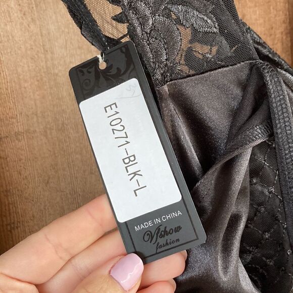 Elegant Black Maxi Dress - Picture 9 of 16